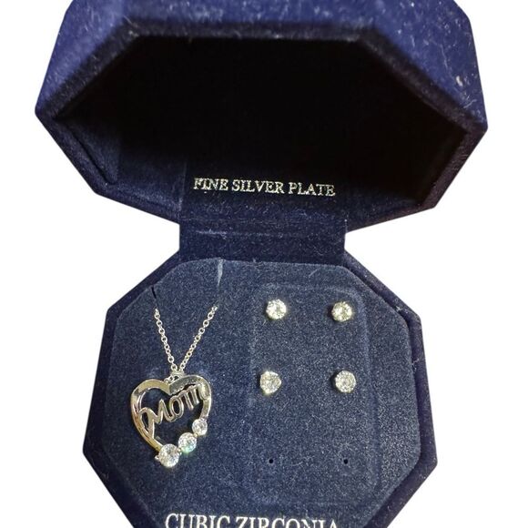 Silver plate Mom Heart Necklace and Earring Set - Picture 1 of 2